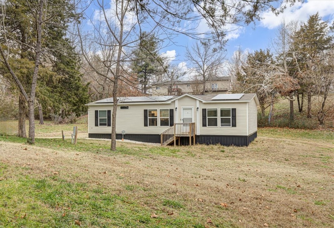 16544 Rainbow Drive, For Sale in Rogers Zoocasa