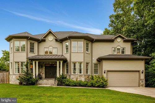 829 Golden Arrow St, GREAT FALLS, VA, 22066-2517 | Card Image