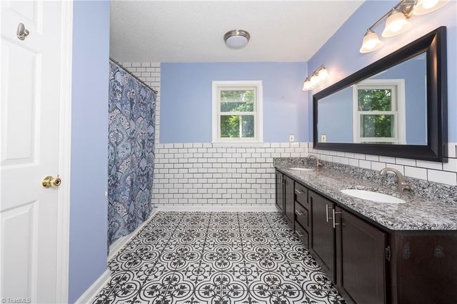 Spacious Primary Bath | Image 27