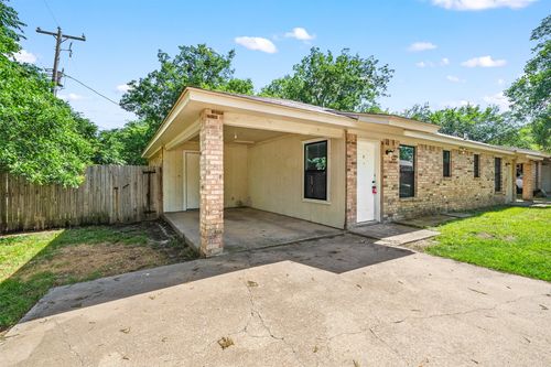 apt-d-119 Del Rio Ave, Benbrook, TX, 76126-2555 | Card Image