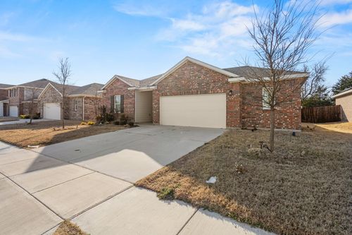 2305 Frio River Rd, Glenn Heights, TX, 75154-5666 | Card Image