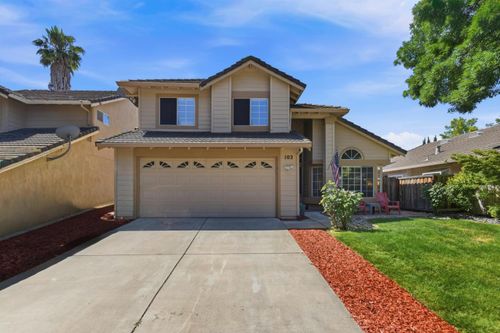 102 Henry Court, Tracy, CA, 95376 | Card Image