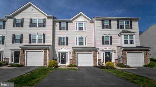 3522 Penfield Way, NAZARETH, PA, 18064-8004 | Card Image