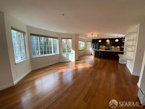 202-629 Chestnut St, San Francisco, CA, 94133-2373 | Card Image