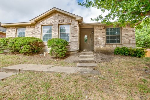 7947 Harmony Creek Rd, Dallas, TX, 75237-3648 | Card Image