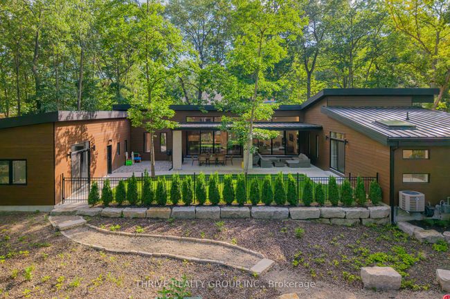 10107 Pinery Bluffs Rd, House other with 4 bedrooms, 4 bathrooms and 10 parking in Grand Bend ON | Image 4