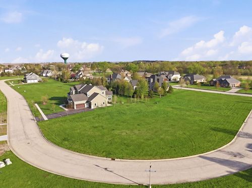 1716 Tewksberry Dr, Sycamore, IL, 60178-8790 | Card Image