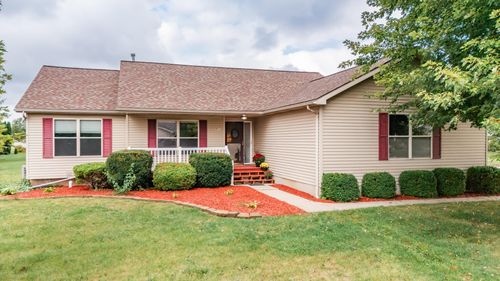 5058 Glendurgan Ct, Holt, MI, 48842-9438 | Card Image