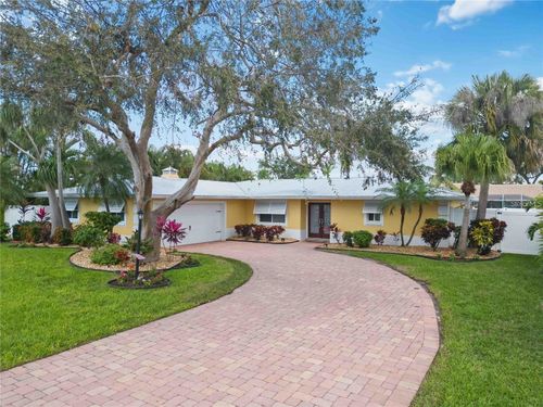 6711 Avenue C, SARASOTA, FL, 34231-8822 | Card Image