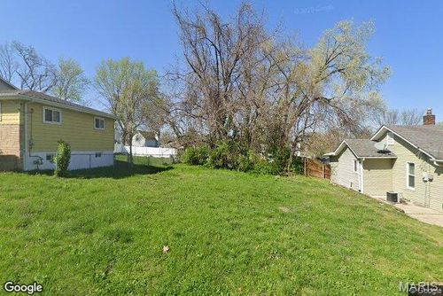 5315 Vine Ave, Saint Louis, MO, 63123-3657 | Card Image