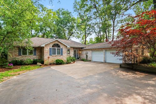 28284 62nd Ave, Lawton, MI, 49065-5613 | Card Image