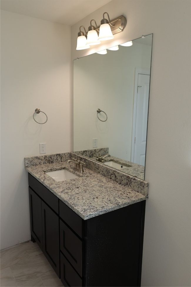 5824 High Plains Trl, House other with 3 bedrooms, 2 bathrooms and null parking in Joshua TX | Image 13
