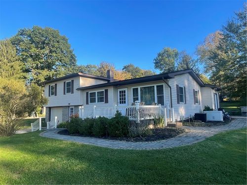 126 Edgemont Rd, Ligonier, PA, 15658-8521 | Card Image