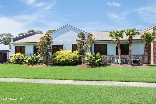 ste-a-807 Albertson Pkwy, Broussard, LA, 70518-5262 | Card Image