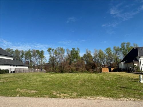 305 Cypress Crossing Drive, Belle Chasse, LA, 70037 | Card Image