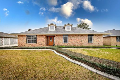 205 Tina St, Houma, LA, 70363-7728 | Card Image