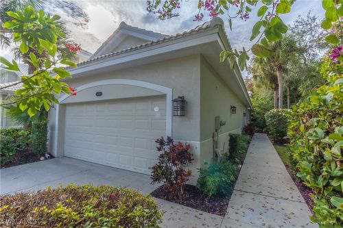 4501 Cardinal Cove Ln, NAPLES, FL, 34114-9487 | Card Image