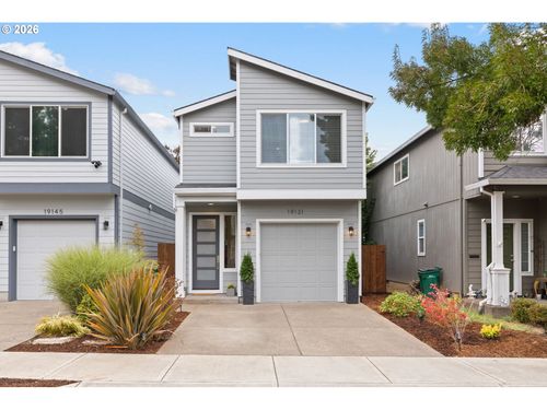 19131 Sw Burkwood Ln, Aloha, OR, 97003-2855 | Card Image