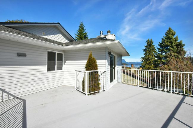 22 - 696 Trueman Road, Townhouse with 1 bedrooms, 1 bathrooms and 1 parking in Gibsons BC | Image 1