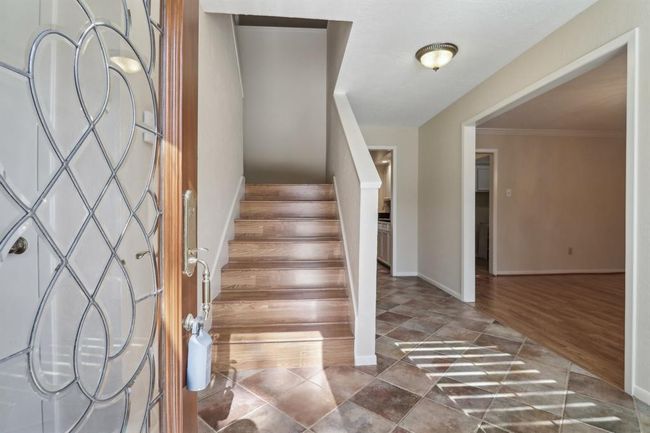 Elegant entry | Image 6