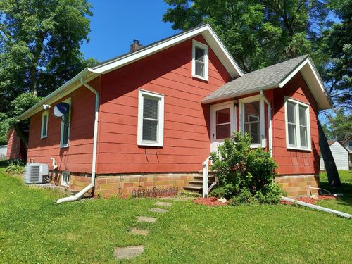 306 3rd St Se, Montgomery, MN, 56069-1618 | Card Image