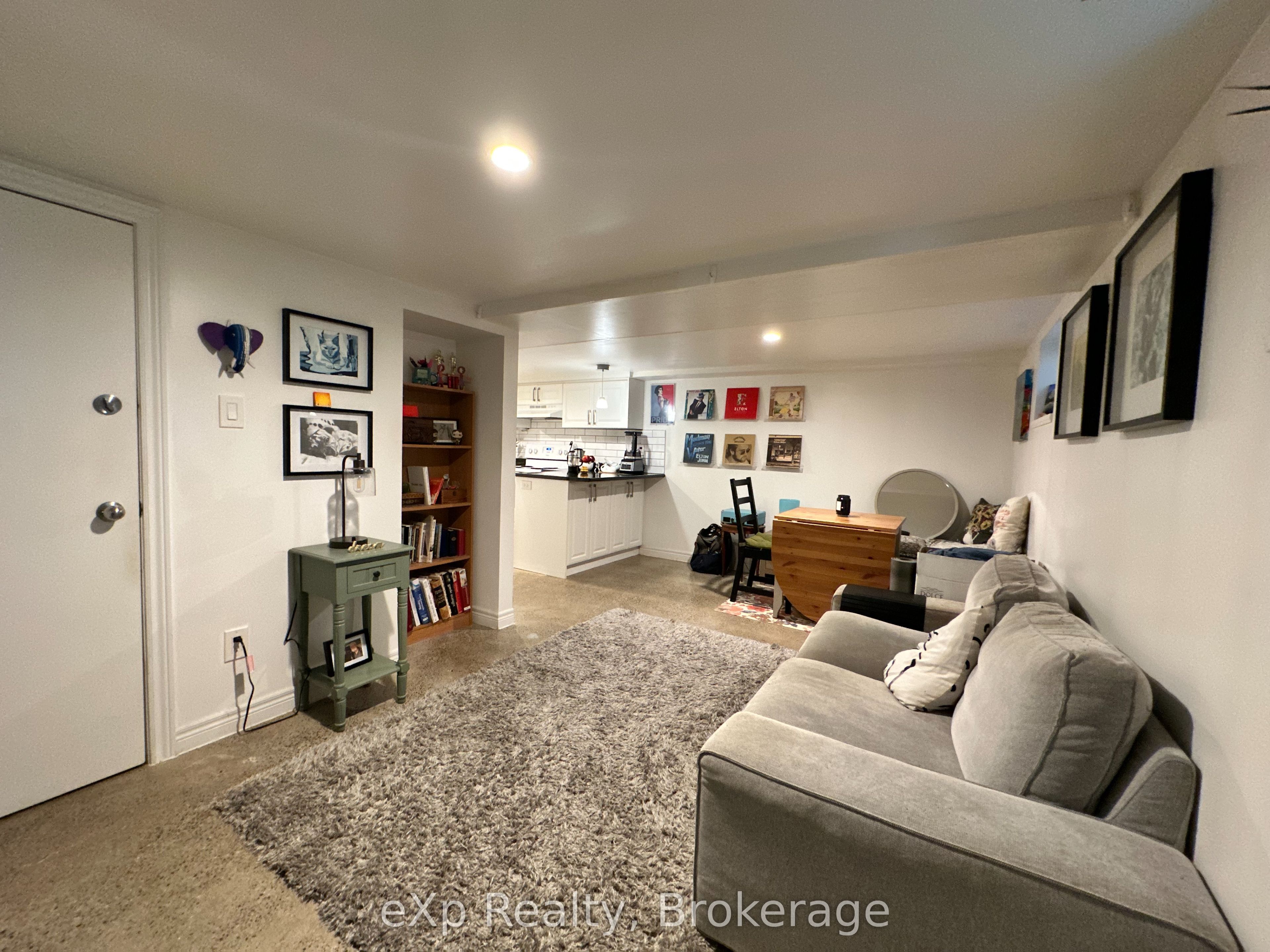 Residential Lease in Toronto W06
