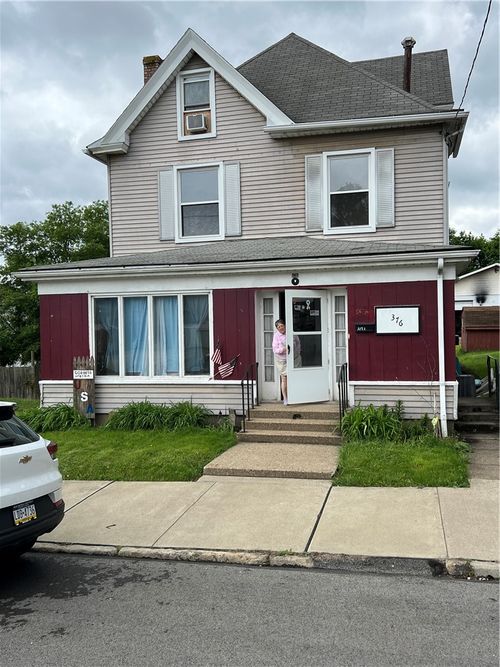 376 Vermont Ave, Rochester, PA, 15074-2060 | Card Image