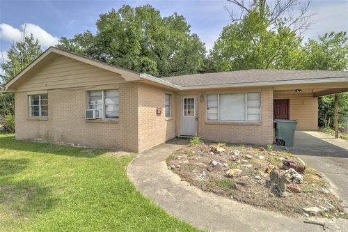 701 Park Hill Dr, Lake Charles, LA, 70605-4437 | Card Image