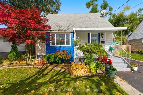 518 Rose Ave, Peterborough, ON, K9J4E7 | Card Image