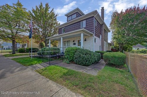 624 Main St, Moosic, PA, 18507-1076 | Card Image