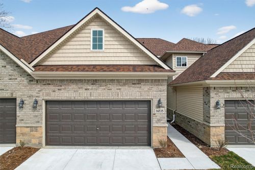 27-16535 Savor Ln, Clinton Township, MI, 48035-3214 | Card Image