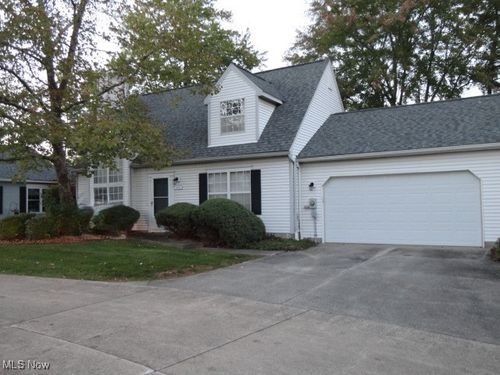 14112 Settlers Way, Strongsville, OH, 44149-8743 | Card Image