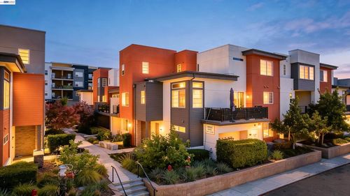 29268 Hub Ln, Hayward, CA, 94544-7702 | Card Image