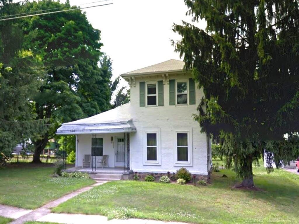 Fayette St, Jonesville, MI 49250