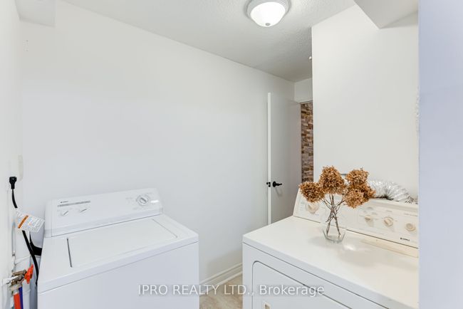 61 - 130 Ling Rd, Condo with 4 bedrooms, 2 bathrooms and 1 parking in Toronto ON | Image 23