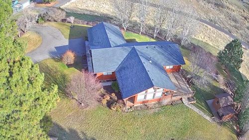 34219 Glen Dr, Chiloquin, OR, 97624-8743 | Card Image