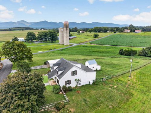 9718 Valley View Rd, MCGAHEYSVILLE, VA, 22840-2765 | Card Image