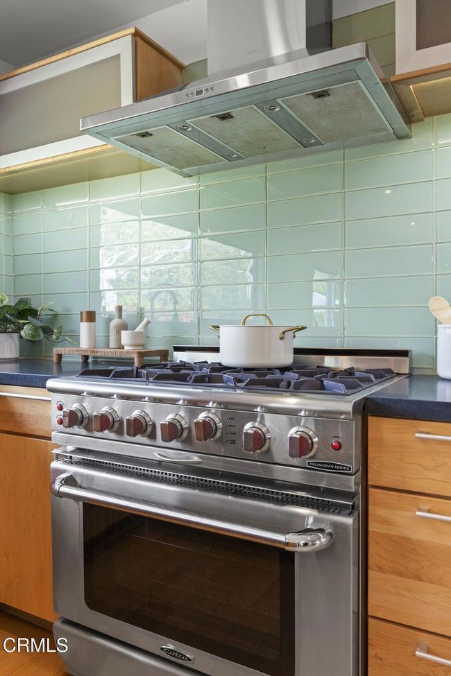 Stove | Image 10