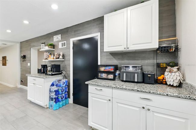 810 Little Wekiwa Dr, House other with 4 bedrooms, 2 bathrooms and null parking in ALTAMONTE SPRINGS FL | Image 10