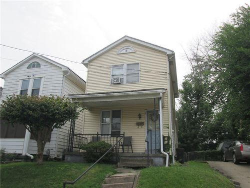127 Maplewood Ave, Ambridge, PA, 15003-2111 | Card Image