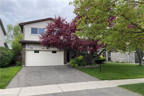 780 Woodward Ave, Milton, ON, L9T3T9 | Card Image