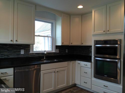 7203 Tyler Ave, FALLS CHURCH, VA, 22042-1631 | Card Image