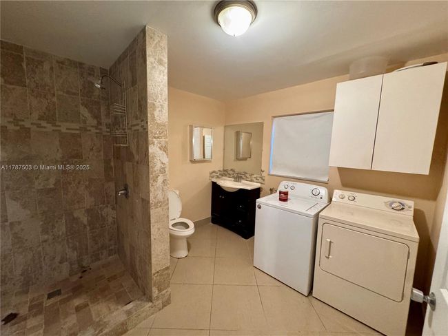 0 - 4720 Sw 25 Th Ter, House other with 2 bedrooms, 1 bathrooms and null parking in Fort Lauderdale FL | Image 7