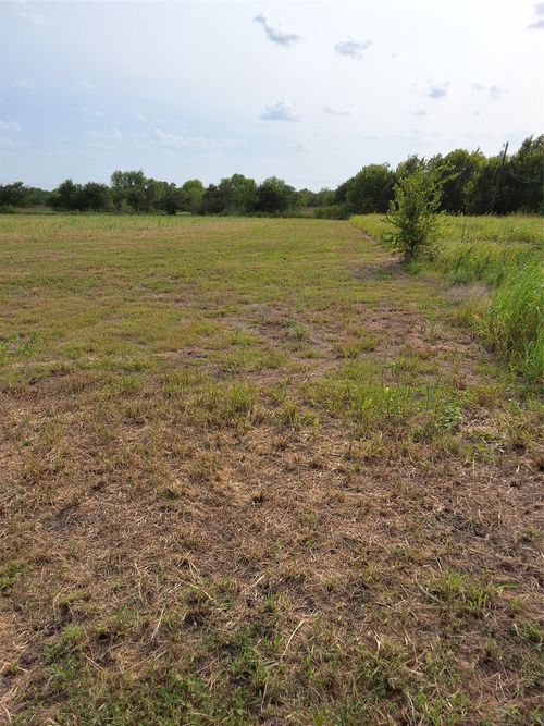 000 S Commerce Street, Mart, TX, 76664 | Card Image