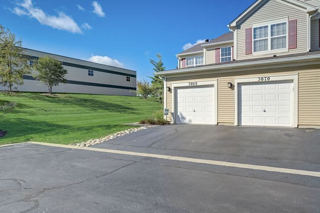 3070 - 3070 Falling Waters Ln, Condo with 2 bedrooms, 2 bathrooms and null parking in Lindenhurst IL | Image 37