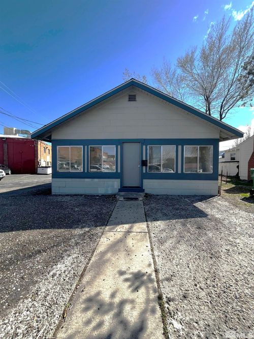 40 Caliente St, Reno, NV, 89509-2806 | Card Image