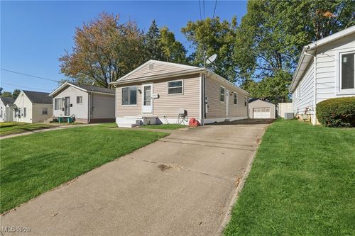 791 Georgia Ave, Akron, OH, 44306-2717 | Card Image