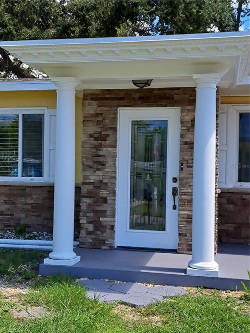 844 67th St S, SOUTH PASADENA, FL, 33707-2946 | Card Image