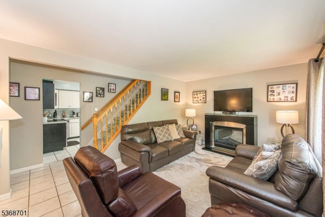 20 Bryant Ave, House other with 3 bedrooms, 3 bathrooms and null parking in Bloomfield NJ | Image 4