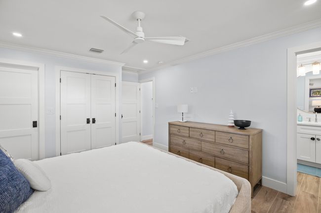 254-W-Seaview-Circle-2024-upper-guest-be | Image 27